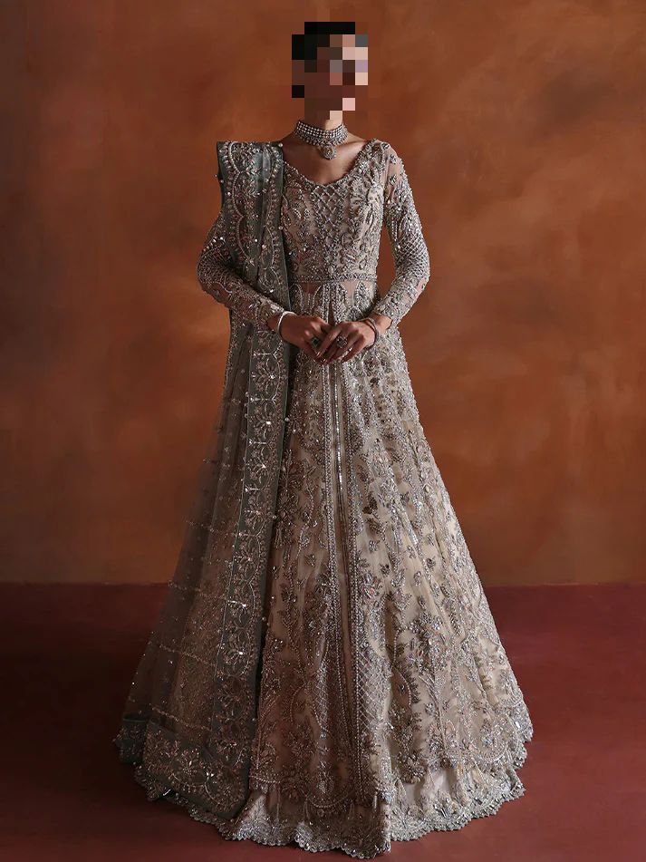 Fatima’s Antique Ivory Bridal Dress