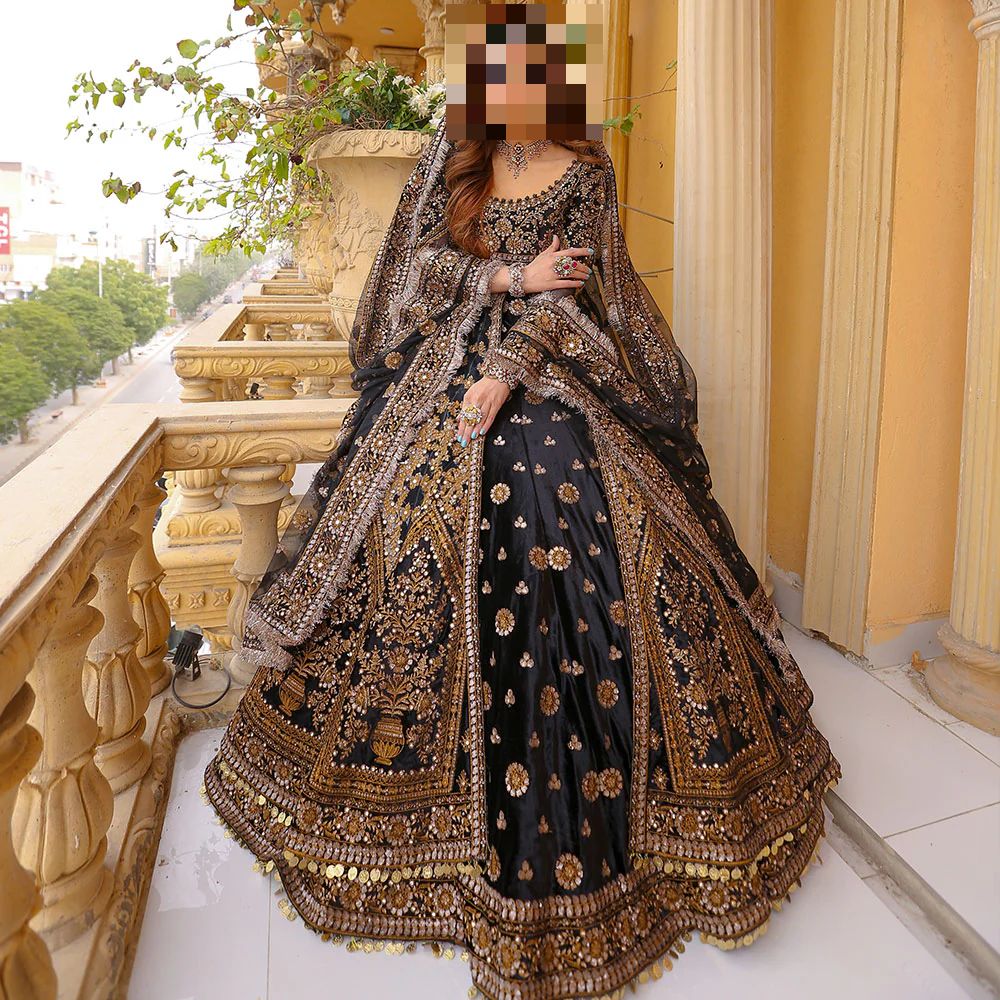 Fatima’s Black & Gold Wedding Dress