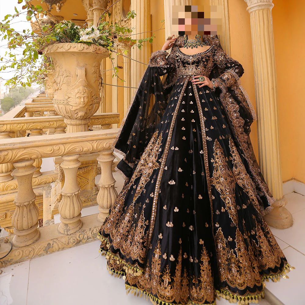 Fatima’s Black & Antique Gold Wedding Dress