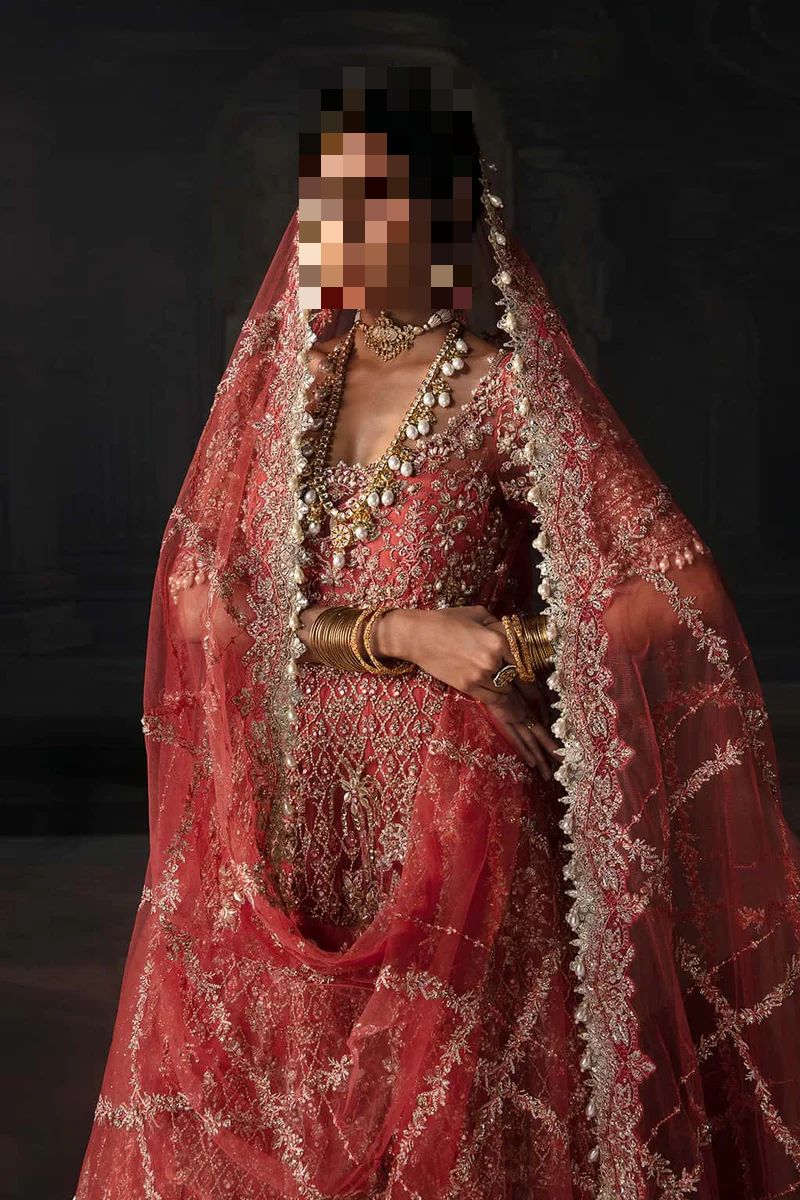 Fatima’s Graceful Rust Bridal Dress