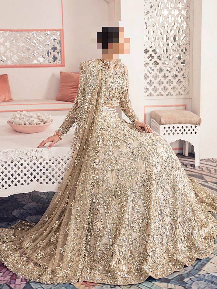 Fatima’s Ivory & Gold Wedding Dress