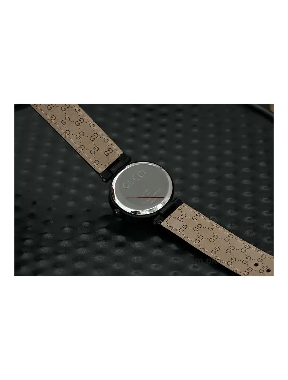 Elegant Gucci Interlocking G Quartz Ladies Watch