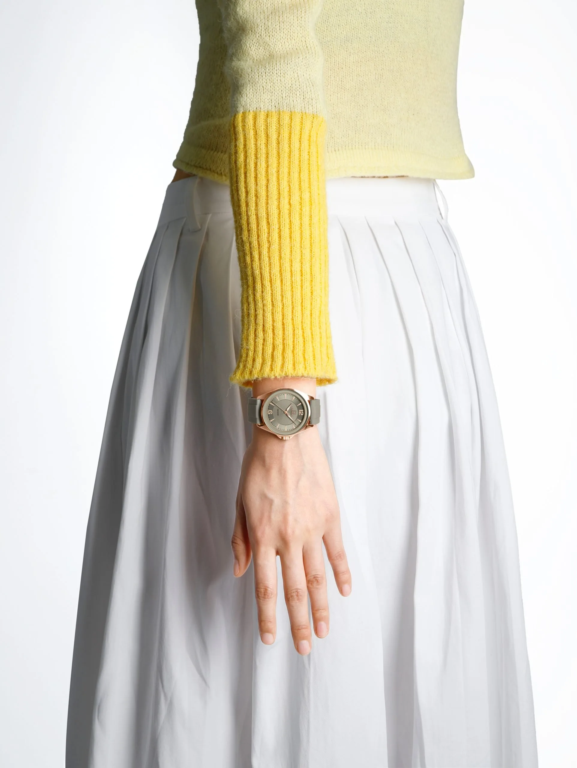 Luxurious NaviForce NF-5068-2 Women’s Watch