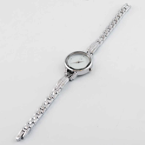 Luxurious Sparkling Women’s Watch with Crystal Dial