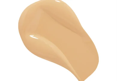 Makeup Revolution Supermatte Foundation F8.5 full coverage matte liquid foundation for smooth flawless skin