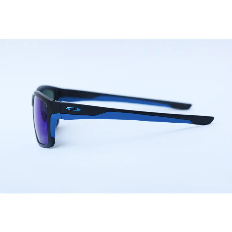 Oakley Mainlink 009264-0361 Polarized Sunglasses stylish sports eyewear with advanced polarized UV protection