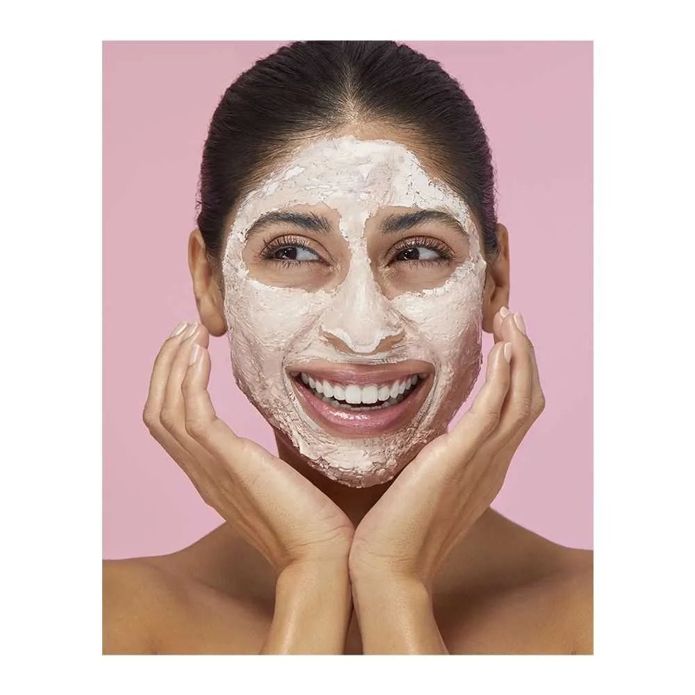 Close-up design of her beauty earthy rose kaolin pink clay mask, 50ml