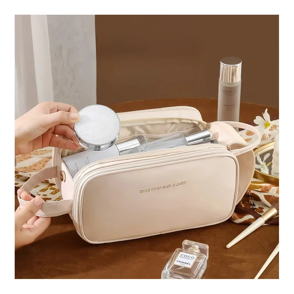 Close-up design of large waterproof leather makeup bag, portable travel cosmetic organizer, white