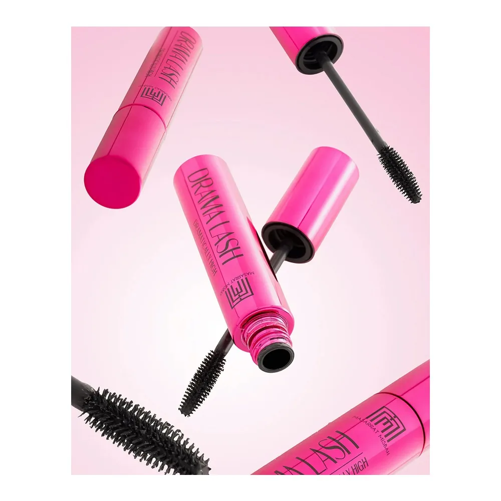 Close-up design of masarrat misbah drama lash mascara