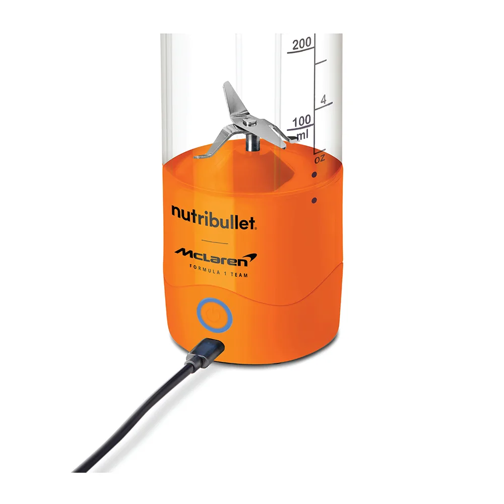 Close-up design of nutribullet rechargeable portable blender mclaren, 100w, 590ml, papaya, nb-mc475pa