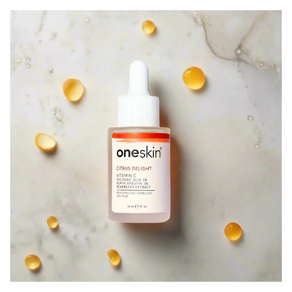 Comfortable casual oneskin citrus delight serum with vitamin c 5%, alpha arbutin 1% & bearberry, 30ml