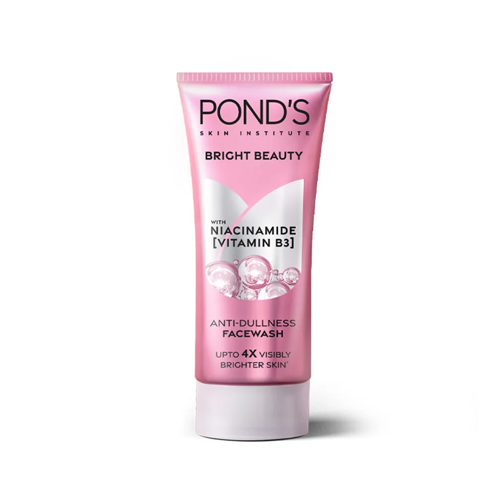 Close-up design of pond's bright beauty anti-dullness face wash with niacinamide & vitamin b3, 100g