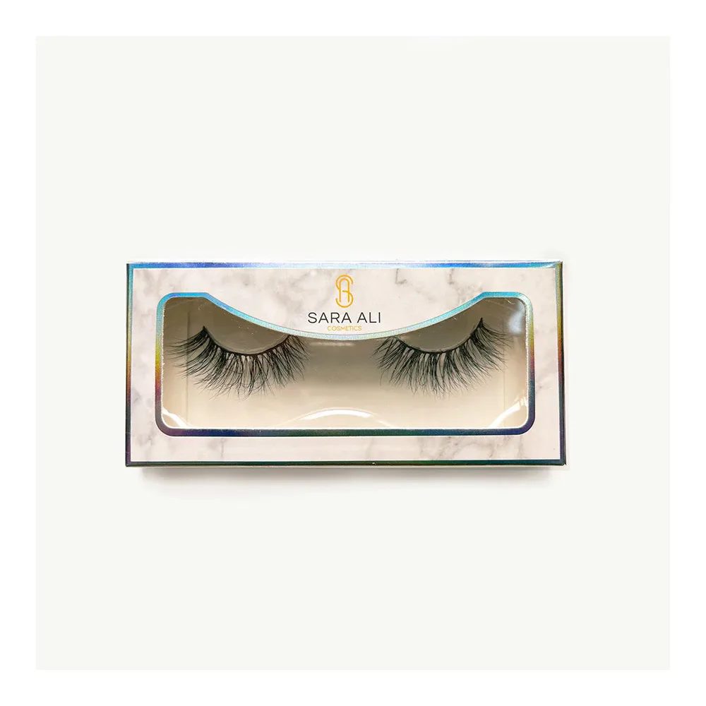 Side view of sara ali eye lashes, black dreamy lite