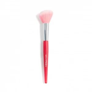 Makeup-Revolution-Queen-Powder-Angled-Brush.webp